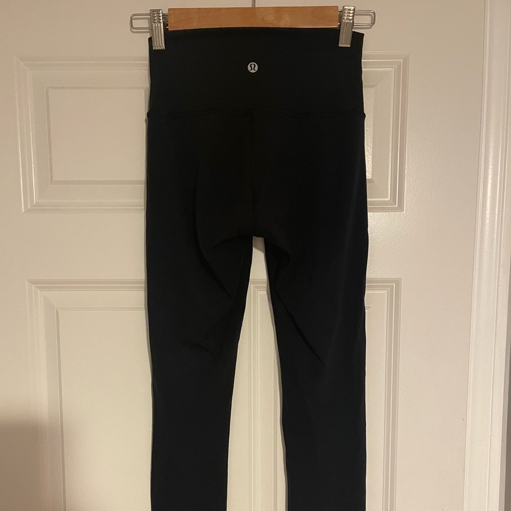 LULULEMON LEGGINGS WUNDER UNDER 28” SIZE 2 BLACK